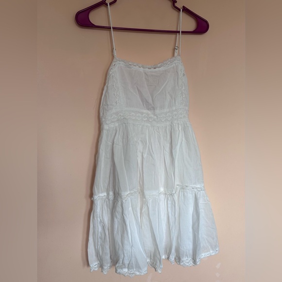Urban Outfitters Flowy Lace Mini Dress - Picture 1 of 4